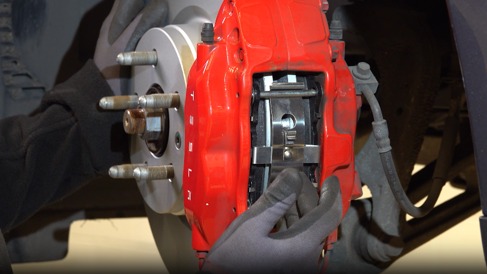 How to bed in the brakes on a Tesla Model S Delphi Technologies